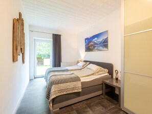 Apartment | 2 bedrooms, individually furnished, bed sheets - Apartment in Bichlbach Near Ski Slopes (Bichlbach)