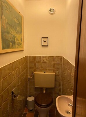 Bathroom - Apartment with Garden near Veerse Meer, Veerse Bos, Zeeland Beaches (Veere)