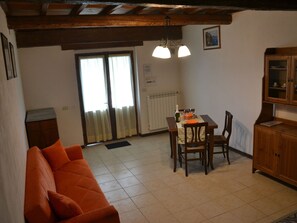House | Dining