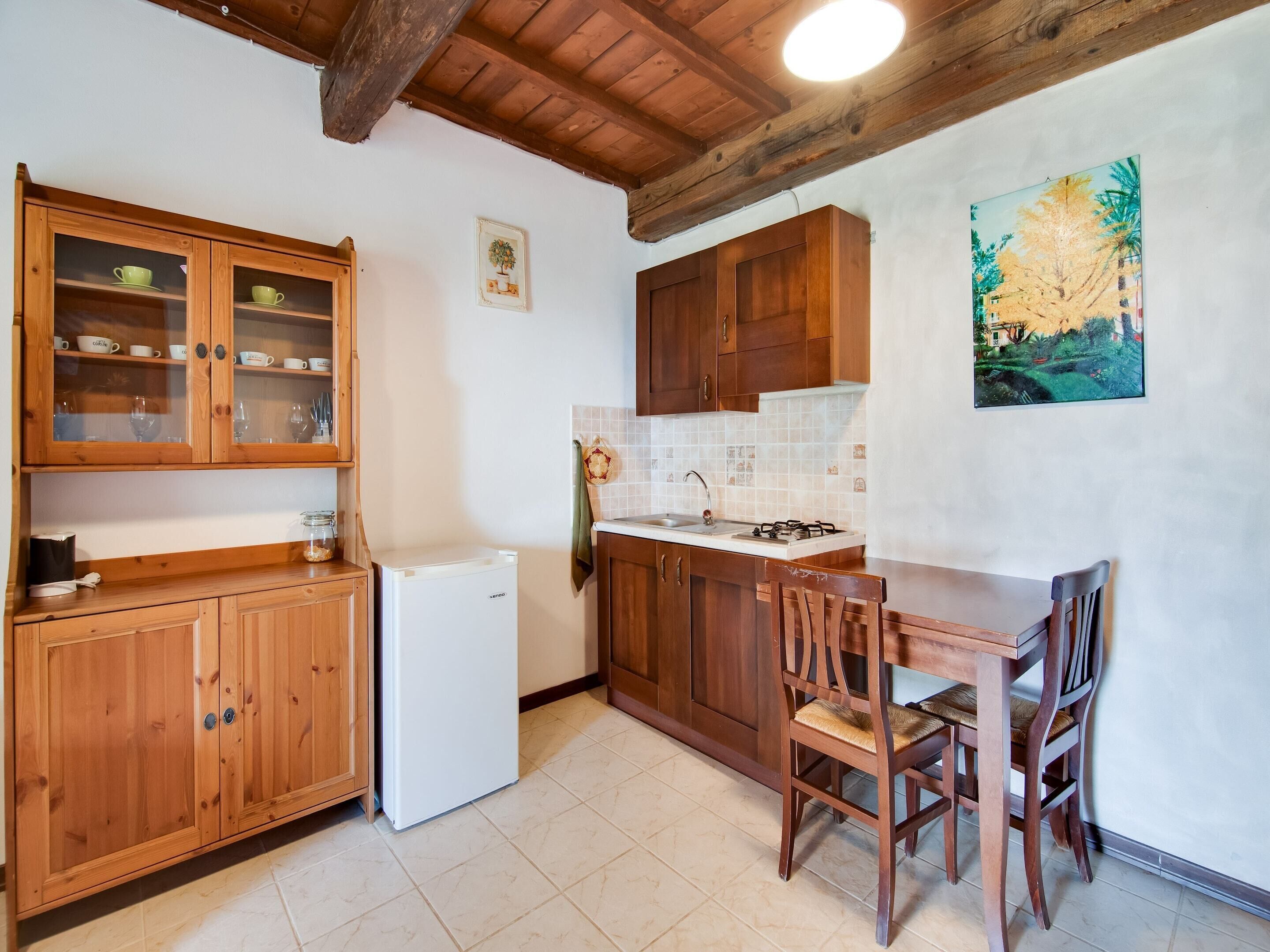 Nhà | Bếp riêng | Ấm điện, ghế cao cho trẻ em 