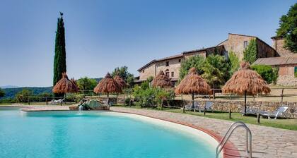 Farmhouse in Tuscany Near Petriolo Spa
