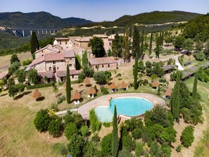 House | Exterior - Farmhouse in Tuscany Near Petriolo Spa (Monticiano)