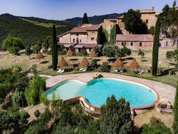House | Pool | Outdoor pool