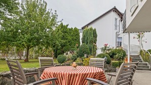 Unclassified image, 2 of 34, button - Scenic Apartment in Eslohe with Patio near Lak (Eslohe)