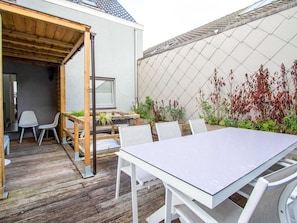 House | Dining - Elegant Holiday Home in Nieuwpoort near Beach (Nieuwpoort)