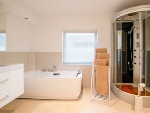 Ferienhaus | Badezimmer