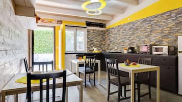 House | Dining