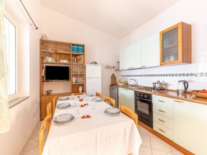 Apartment | Dining - Sprawling Apartment in Cala Gonone near Cala Fuili Beach (Dorgali)