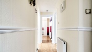 Reception - Classy Holiday Home in Edinburgh With Private Garden (Edinburgh)