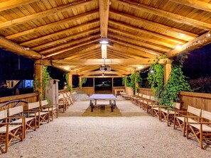 Cottage | Dining