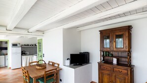Unclassified image, 4 of 39, button - Enchanting Holiday Home in Cefalù With Garden (Cefalù)