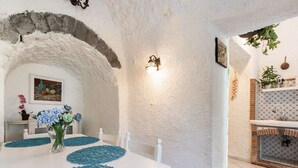 Unclassified image, 4 of 38, button - Lavish Villa in Massa Lubrense With Private Swimming Pool (Massa Lubrense)