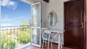 Unclassified image, 3 of 38, button - Lavish Villa in Massa Lubrense With Private Swimming Pool (Massa Lubrense)
