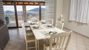 Living room - Superb Villa in Karojba With Private Pool (Karojba)