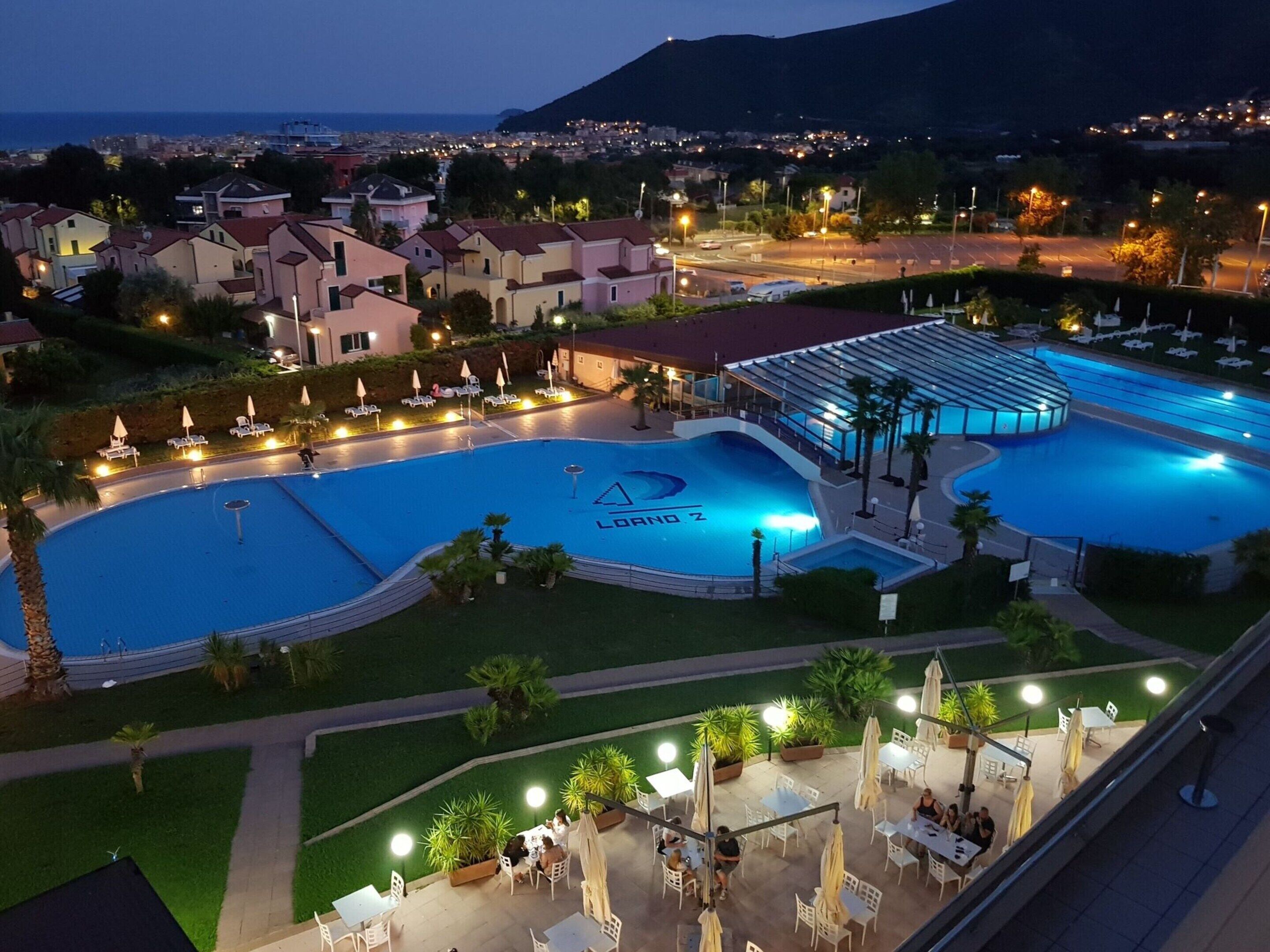 Apartment | Pool | Outdoor pool