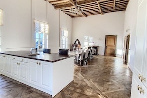 Huis | Privékeuken | Een kinderstoel