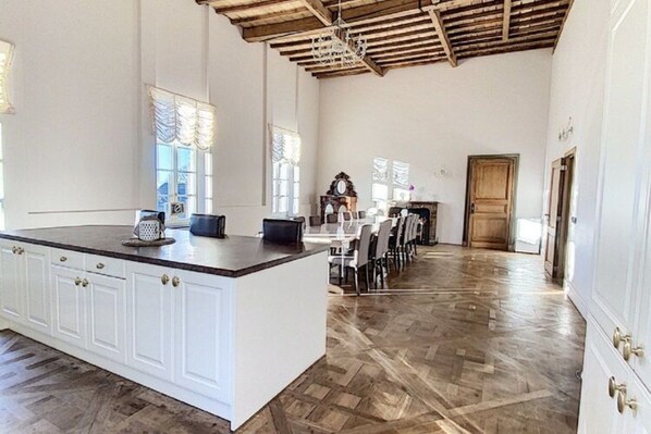 House | Private kitchen