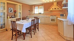 Unclassified image, 5 of 40, button - Heritage Holiday Home in Višnjan With Outdoor Pool (Visnjan)