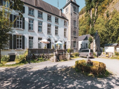 Studio in Castle by Ambleve River Aywaille