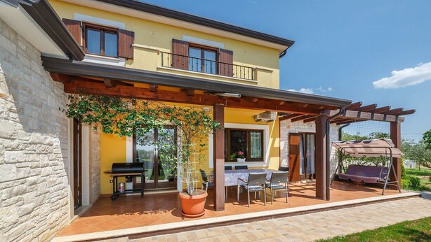 Exterior - Detached House with Fenced Garden & Frame Pool near Porec & Beach (Porec)