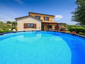 Outdoor pool, sun loungers