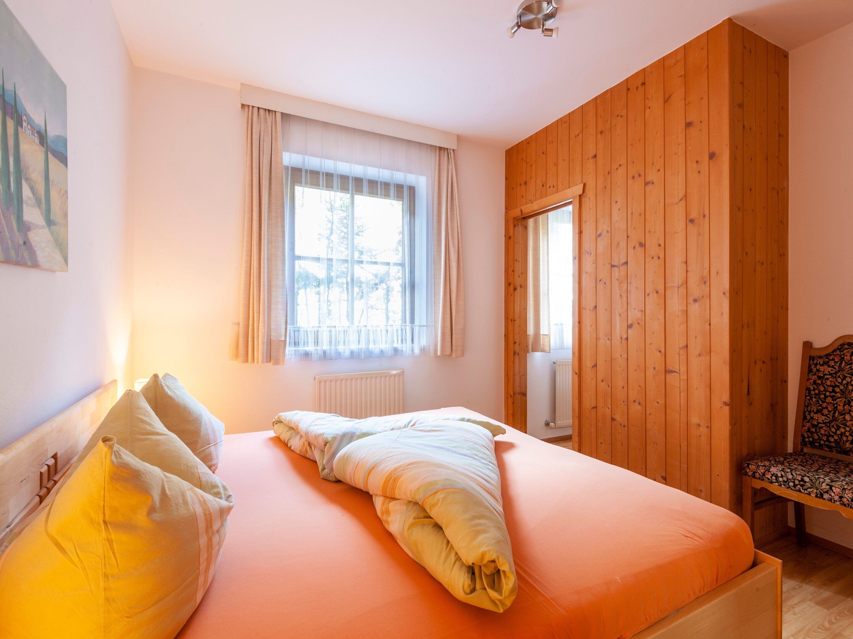 Apartment | 2 bedrooms, individually furnished, bed sheets