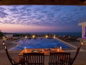 Indoor pool, outdoor pool