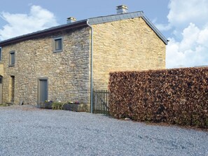 House | Exterior - Magnificent Holiday Home in Manhay With Fenced Garden (Manhay)