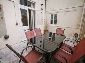 Balcony - Central Holiday Home in Plymouth near Marine Aquarium (Plymouth)