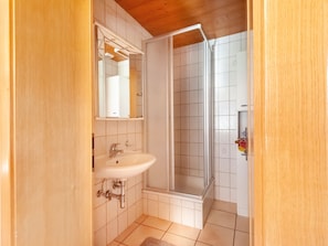 Apartment | Bathroom