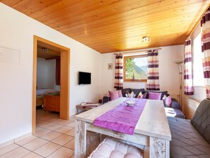 Apartment | Living room - Apartment in Mayrhofen With Terrace (Finkenberg)