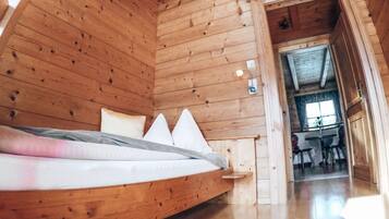 2 bedrooms, individually furnished, bed sheets
