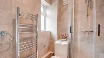Shower, towels