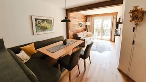 Unclassified image, 5 of 36, button - Ski & Nature Top 8 - Alpine Nostalgia: Modern Apartment With Alpine Style (Mauterndorf)