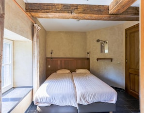 2 habitaciones y ropa de cama