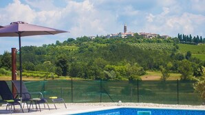Outdoor pool - Spacious Villa With Private Swimming Pool in Motovun (Karojba)