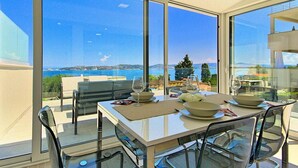 Dining - Stunning Villa With Swimming Pool in Umag (Umag)