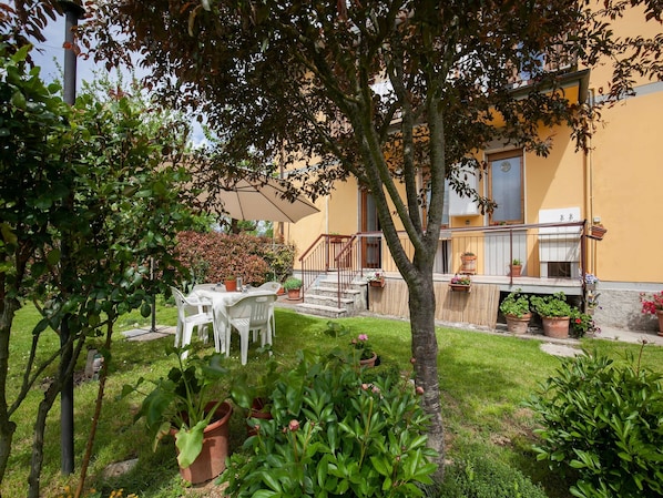 House | Garden