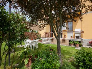 House | Garden