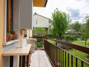 House | Balcony