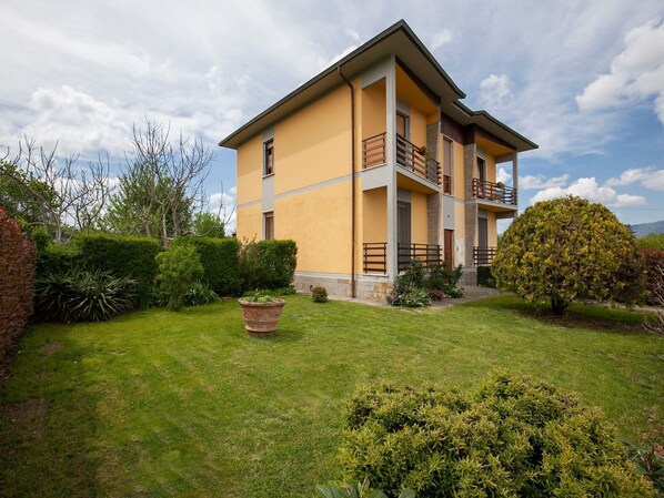 House | Exterior
