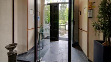 Rumah | Resepsionis