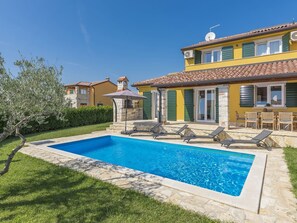 Unclassified image, 3 of 40, button - Modern Villa in Nova Vas With Swimming Pool (Brtonigla)