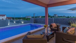 Outdoor pool - Modern Villa With Fenced Garden, Private Pool and Summer Kitchen, Beach Nearby (Brtonigla)