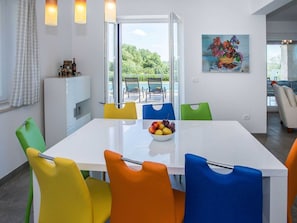 Dining - Comfortable Villa With Private Pool and Fenced Garden, Near Porec and Beach (Sveti Lovrec)