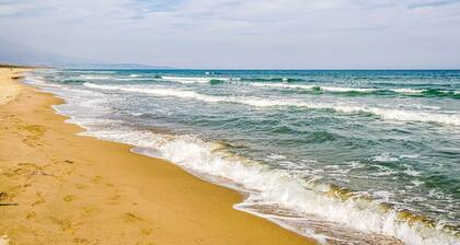 Sun Kissed Holiday Home in Agnone near Beach