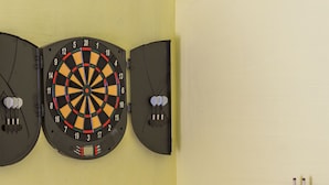 3 camere, con arredamento individuale, lenzuola