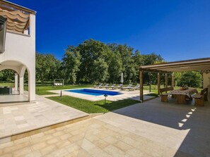 Unclassified image, 3 of 40, button - Comfortable Villa With Spacious Garden and Private Pool, Near Porec and the Beach (Porec)