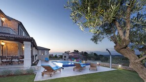Exterior - Rustic Holiday Home in Baldaši With Private Pool (Vizinada)