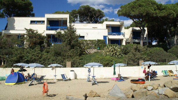 Exterior - Lovely Apartment With Seaview and Directly on the Beach (Piombino)